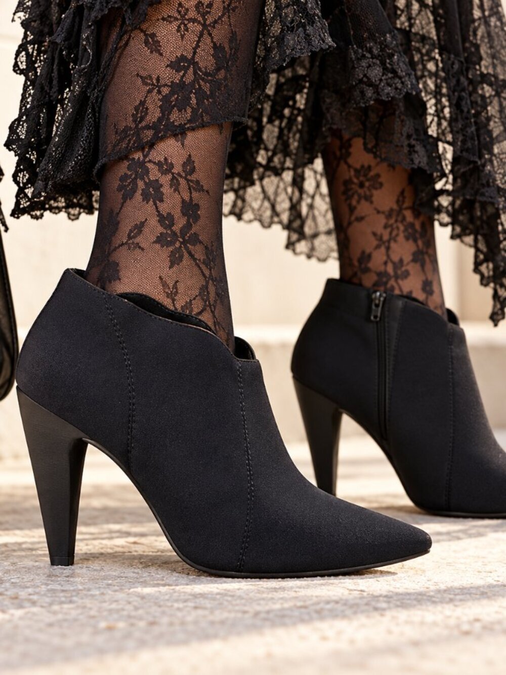 Jeffrey Campell Womens Black Pointed Toe Stiletto Heeled Bootie 8.5 Whimsigoth
